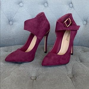 Maroon Shoe dazzle Pumps